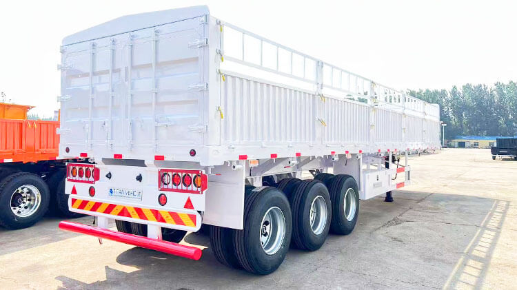 3 Axle Fence Trailer - Livestock Trailer for Sale in Mexico