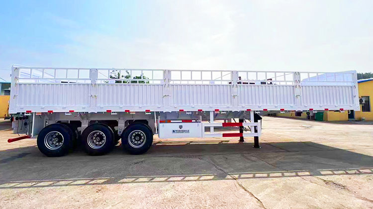 3 Axle Fence Trailer - Livestock Trailer for Sale in Mexico