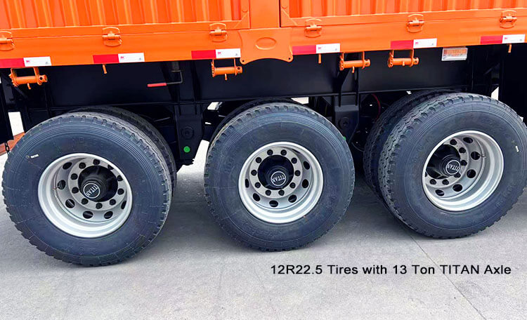 3 Axle Stake Trailer - Animal Transport Fence Semi Trailer for Sale in Mexico