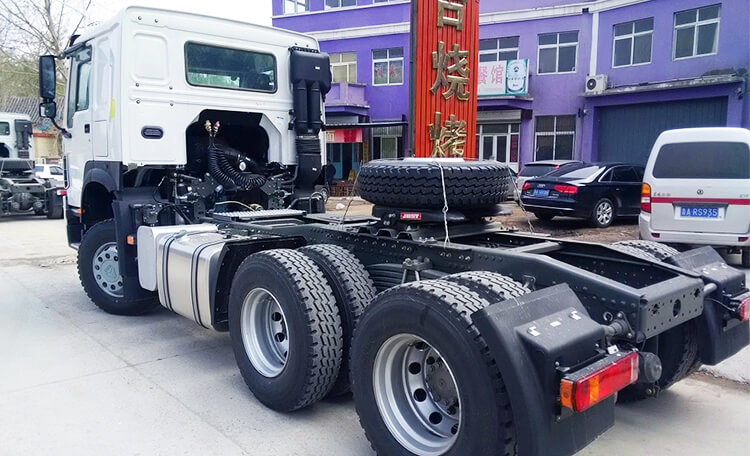 Sinotruk Howo 6x4 400 HP Tractor Truck for Sale in Mexico