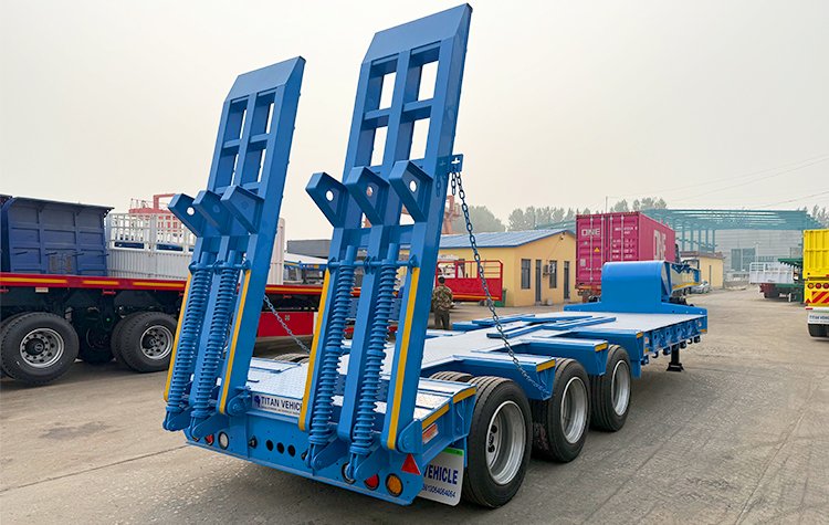 3 Axle 60 Ton Lowbed Truck Trailer for Sale in Mexico